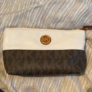 Michael kors clutch